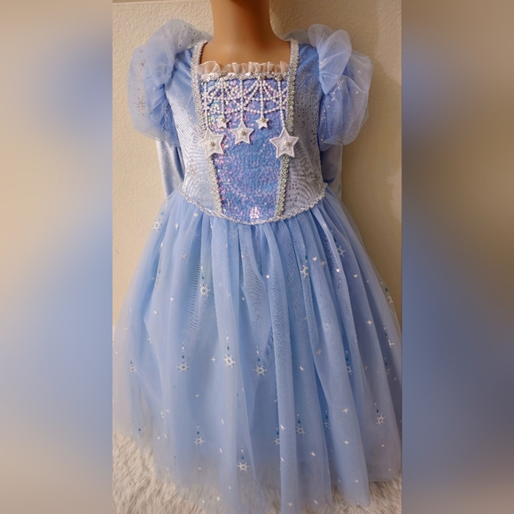 "Enchanting Blue Snowflake Princess Dress for Girls With Accessories" - Picture 4 of 11